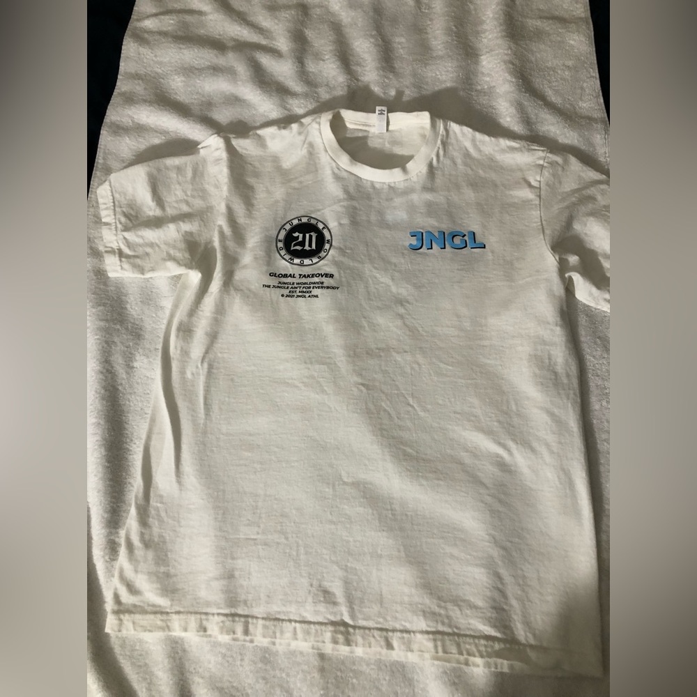 Jungle Athletics T-shirt size L